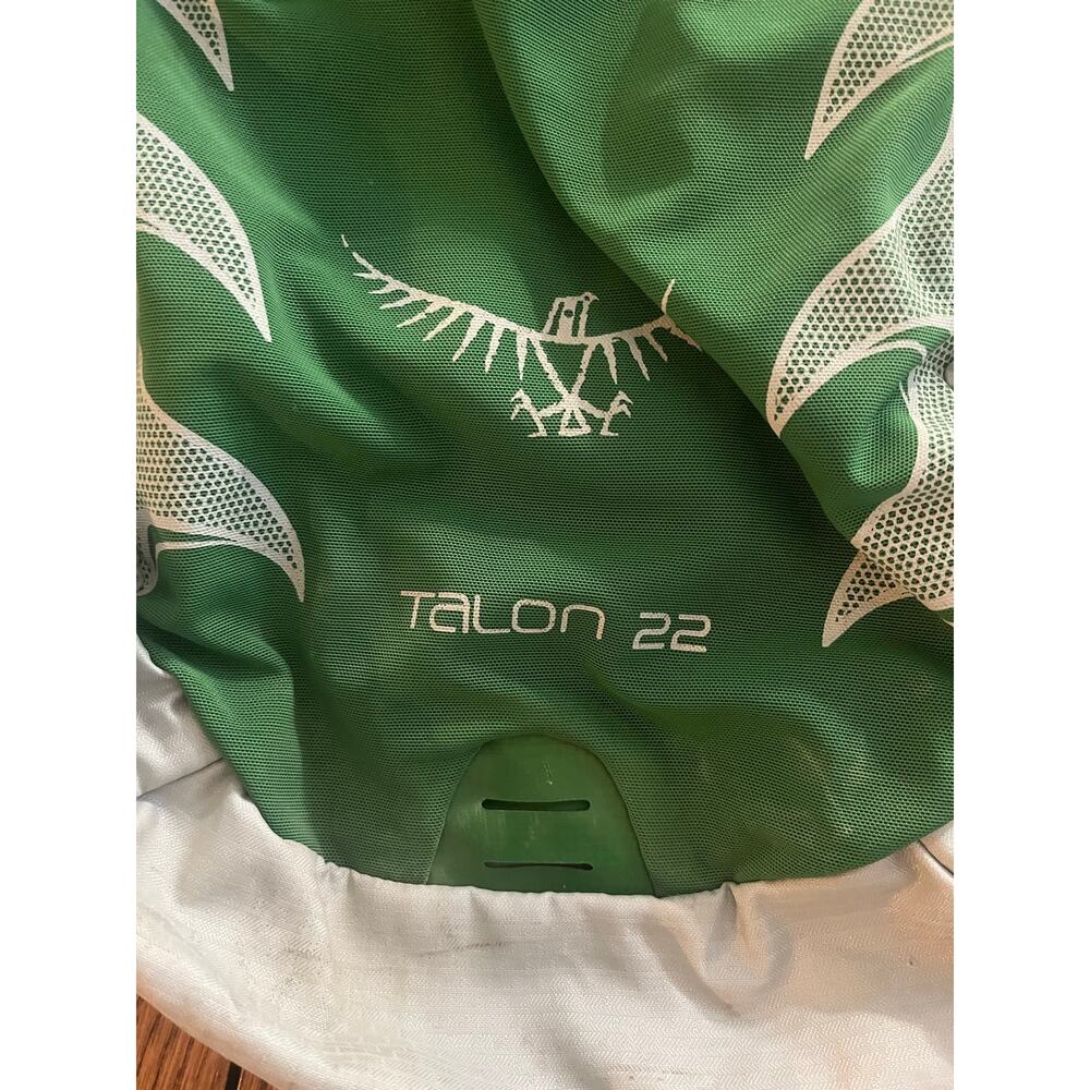 Osprey Talon 22 M/L 48-58cm Pack Green Backpack - Picture 6 of 6